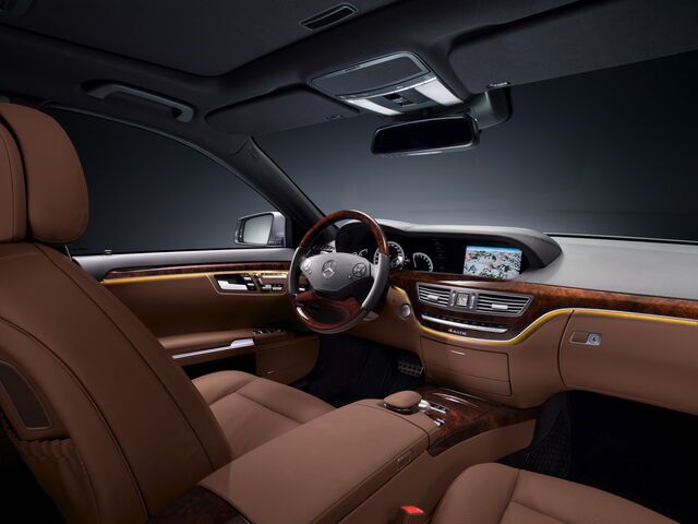 File:Merc-s-amg-sport-01-1280.jpg