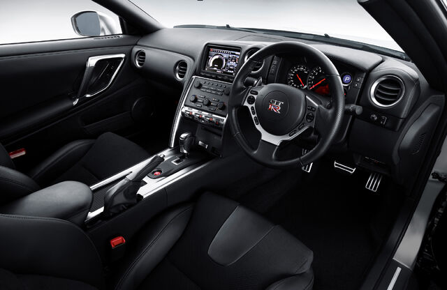 File:Nissan gtr 7.jpg