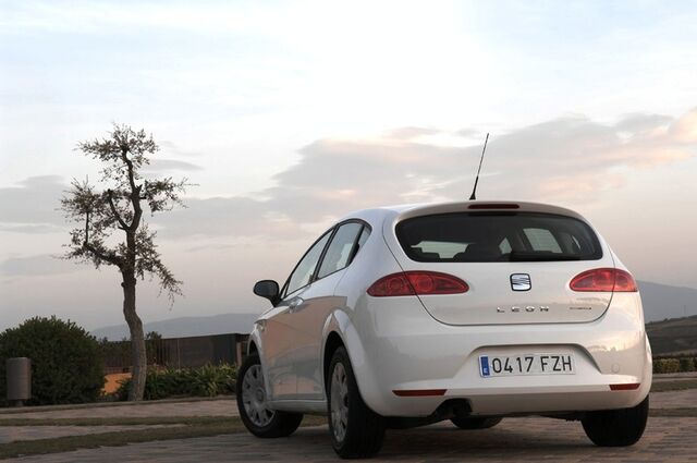 File:Seat LEon ECOMOTIVE 2.jpg