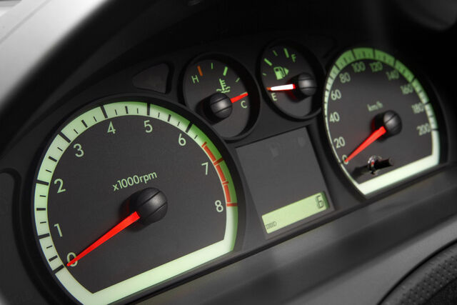 File:2009-Holden-Barina-5.jpg