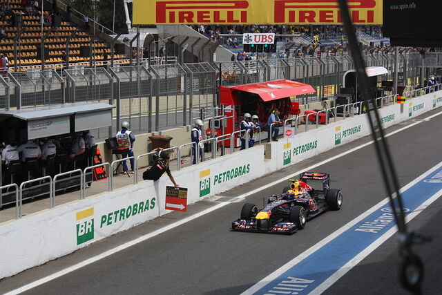 File:Interlagos 2011 box.jpg
