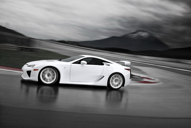 File:2012-Lexus-LFA-6.jpg
