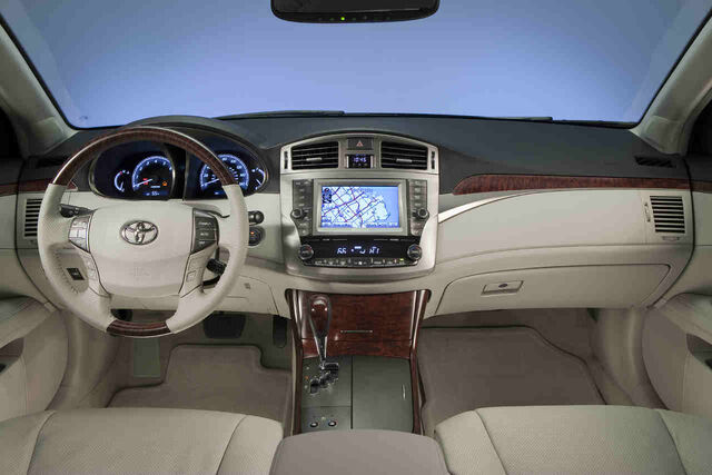 File:2011avalon035.jpg