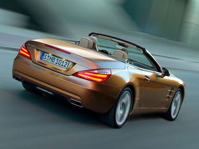 File:25-2012-mb-sl-leak2.jpg