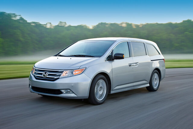 File:0072011-honda-odyssey-debut-.jpg