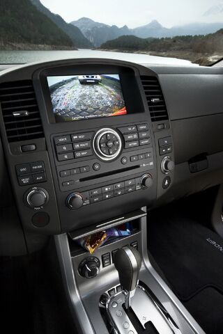 File:2011-Nissan-Pathfinder-Navara-25.jpg