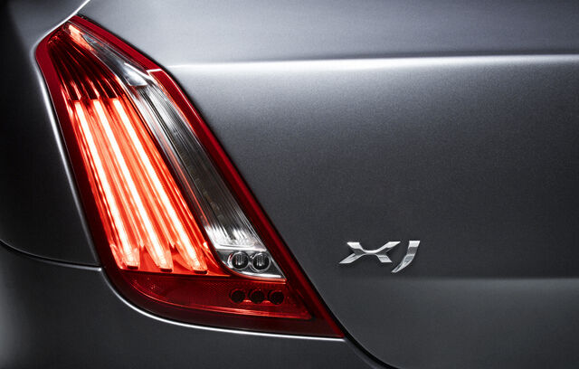File:2010jaguarxj abh019.jpg