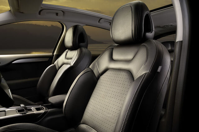 File:2011-Citroen-C4-4.jpg