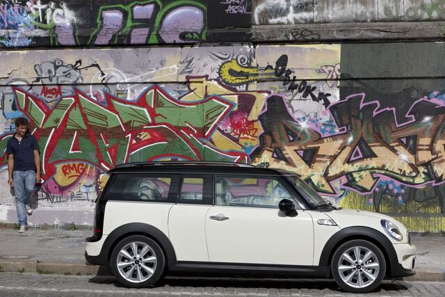 File:2011-MINI-77.jpg