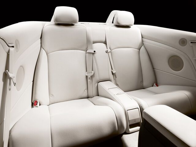 File:31 lexus is250c press.jpg