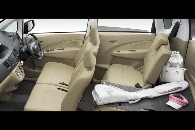 File:2011-Daihatsu-Move-13.jpg