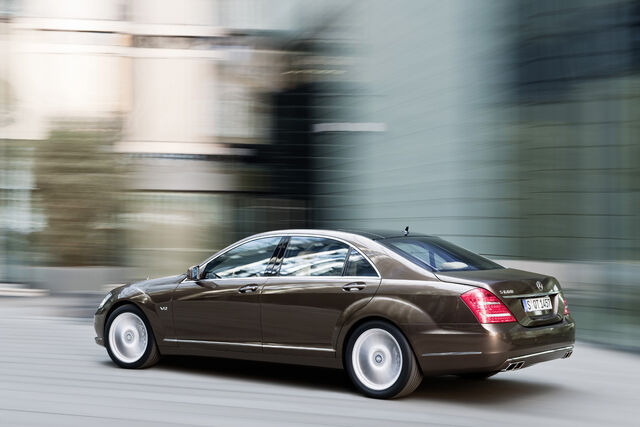 File:11-2010-m-b-s600.jpg