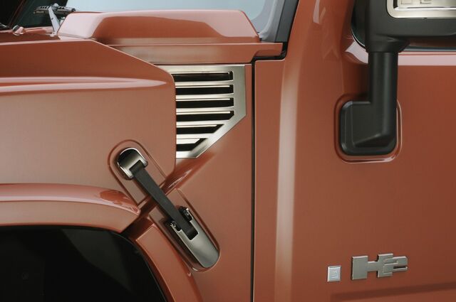File:09h2 blackchrome08.jpg
