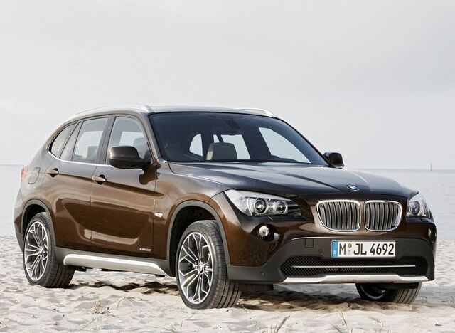 File:081-2011-bmw-x1-off.jpg
