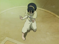 Toph's fighting stance.png