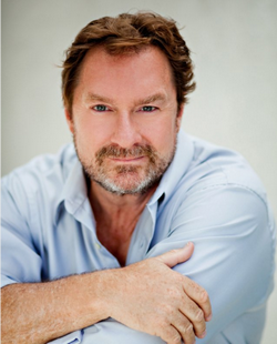 File:Stephen Root.png