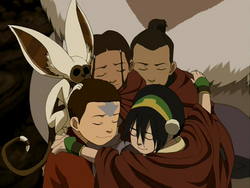 Team Avatar group hug.png