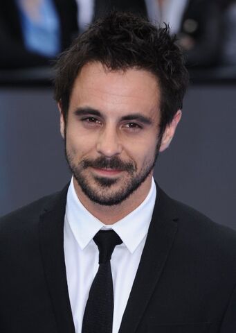 File:Emun Elliott.jpg