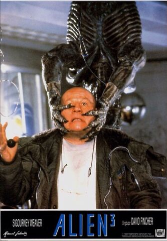 File:Andrewsvsdogalien.jpg