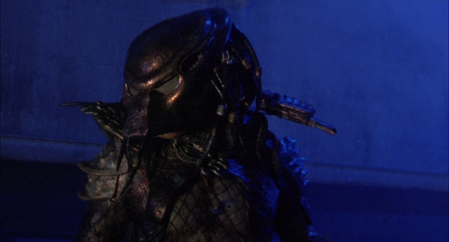 File:Pred2 City-Hunter head turned.png
