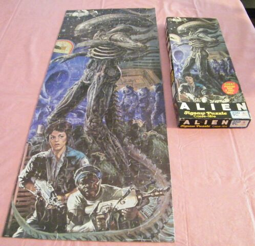 File:Alien-puzzle.jpg
