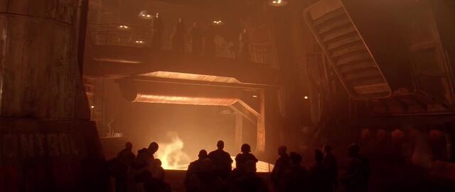 File:AlienFuneralNewtTurk.jpg