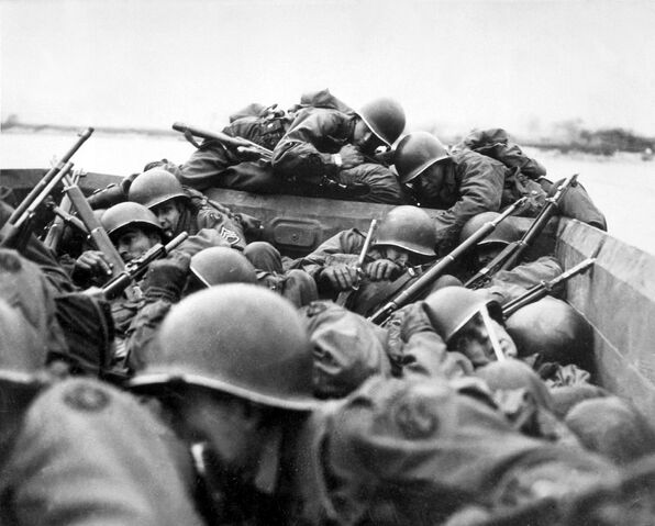 File:M1s in WWII.jpg