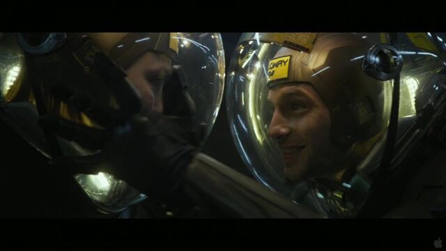 File:Normal 20120426-featurette-06.jpg