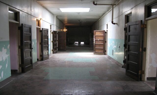 File:Asylum-PrivateRooms-Gallery.jpg