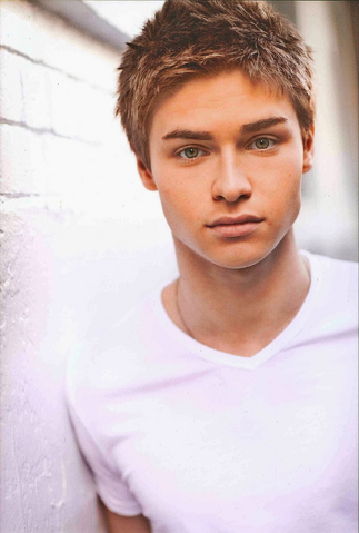 File:Keenan Tracey.png