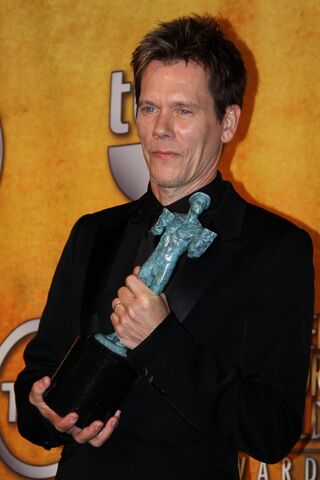 File:Kevin Bacon at the 2010 SAG Awards.jpg