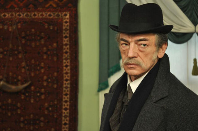 File:Inspector Lestrade (Boyarsky).jpg