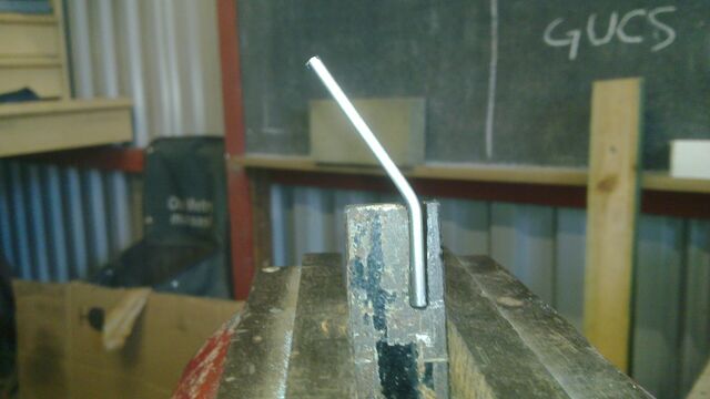 File:Making pi-brackets - 02.jpg