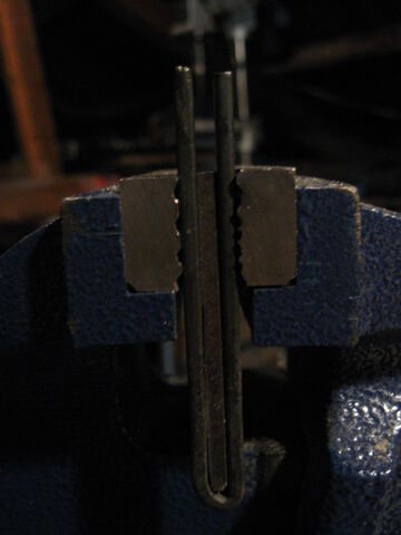File:Making T-clamps - 02.jpg