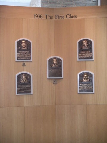 File:Plaque first.jpg