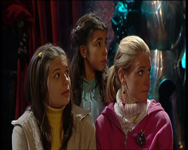 File:Madison, Molly & Lucy.jpg