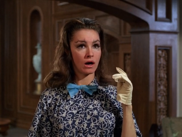 File:Catwoman Miss Klutz.png