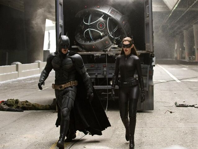 File:Batman Catwoman-TDKR.jpg