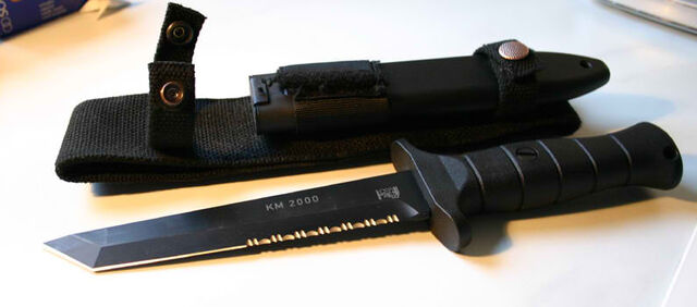 File:Combat Knife.jpg