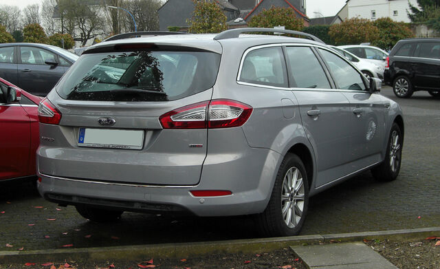 Fichier:Ford Mondeo Turnier 2.0 TDCi Titanium (BA7, Facelift) – Heckansicht, 1. April 2011, Velbert.jpg