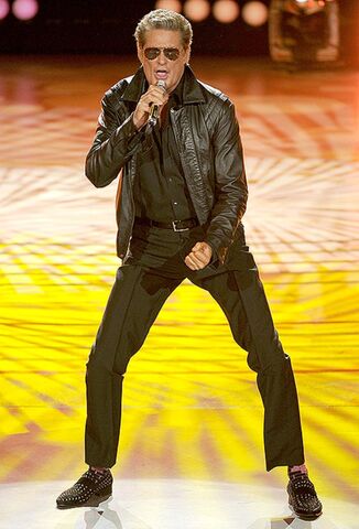 File:David Hasselhoff-Performing.jpg