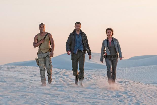File:Outcasts 108438c.jpg