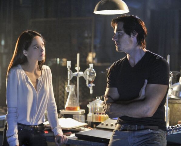 File:PilotCatherineandVincent.jpg