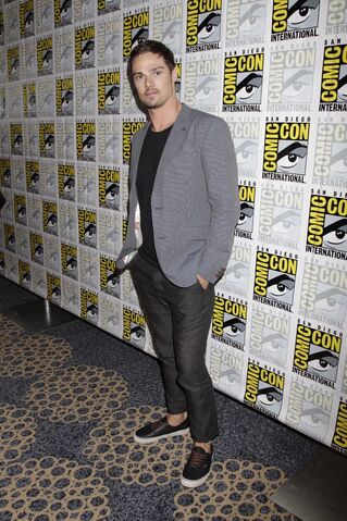 File:BEAUTY-AND-THE-BEAST-Comic-Con-8.jpg