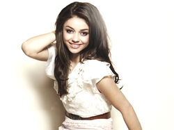 Sarah Hyland-104