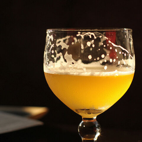 File:Happy hour.jpg