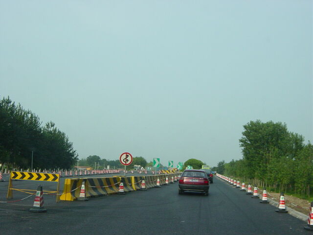 File:JinghaExpressway2005BridgeRepair.jpg