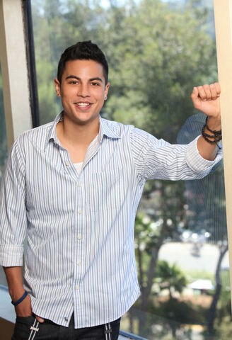 File:Dominic Briones.jpg