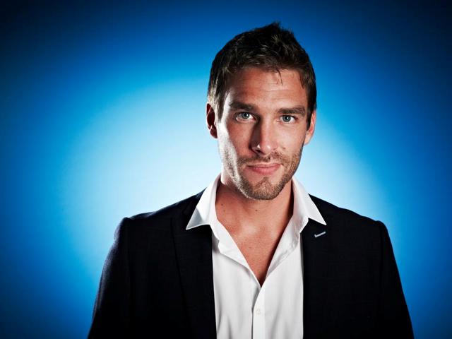 File:Aaronb.png