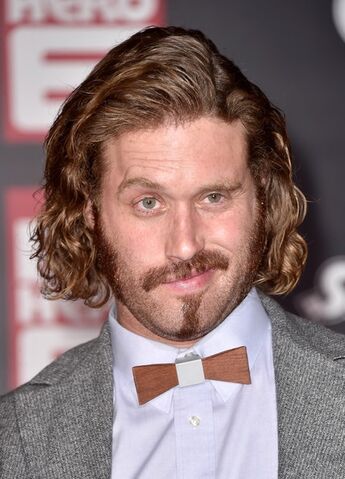 File:TJ MILLER.jpg